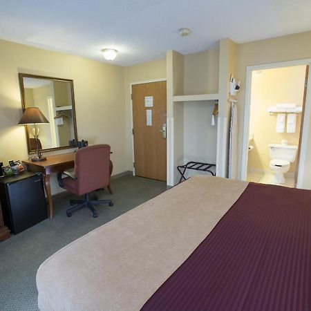 Swan Lake Resort Плимут Номер фото