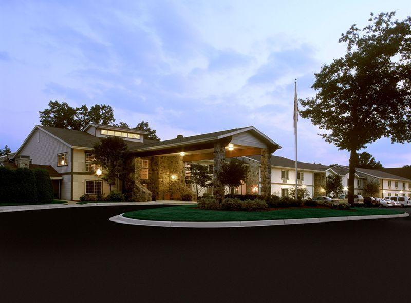 Swan Lake Resort Плимут Экстерьер фото
