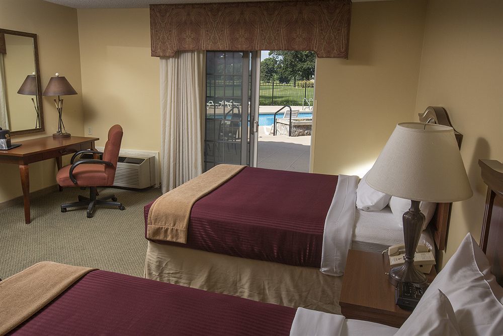 Swan Lake Resort Плимут Экстерьер фото