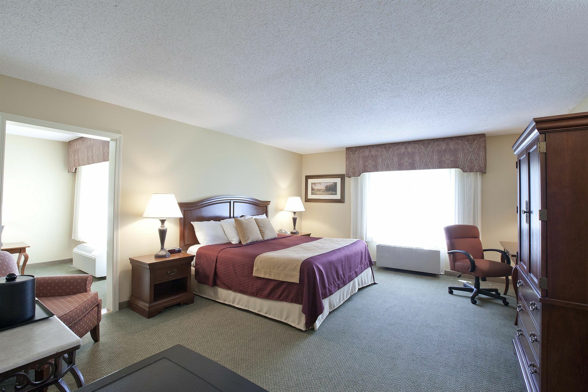 Swan Lake Resort Плимут Экстерьер фото