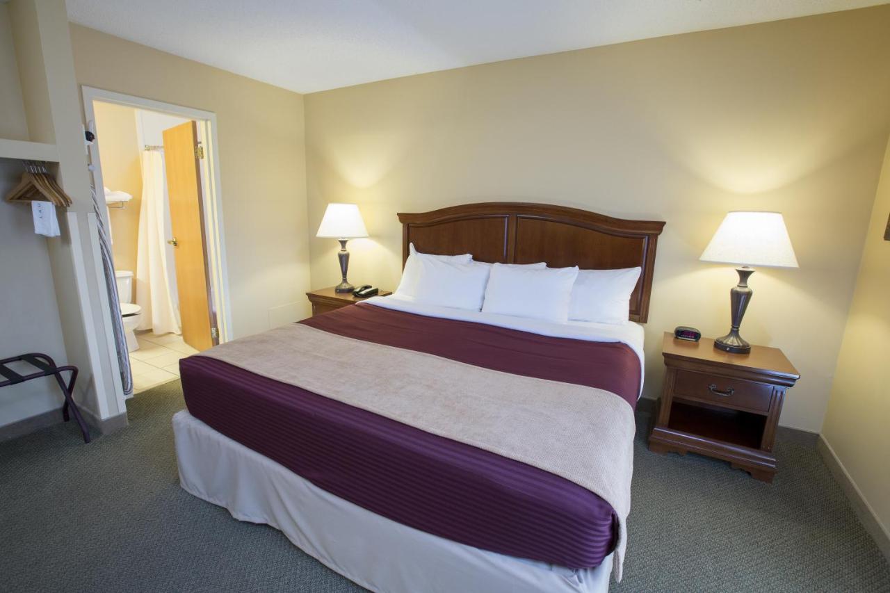 Swan Lake Resort Плимут Номер фото